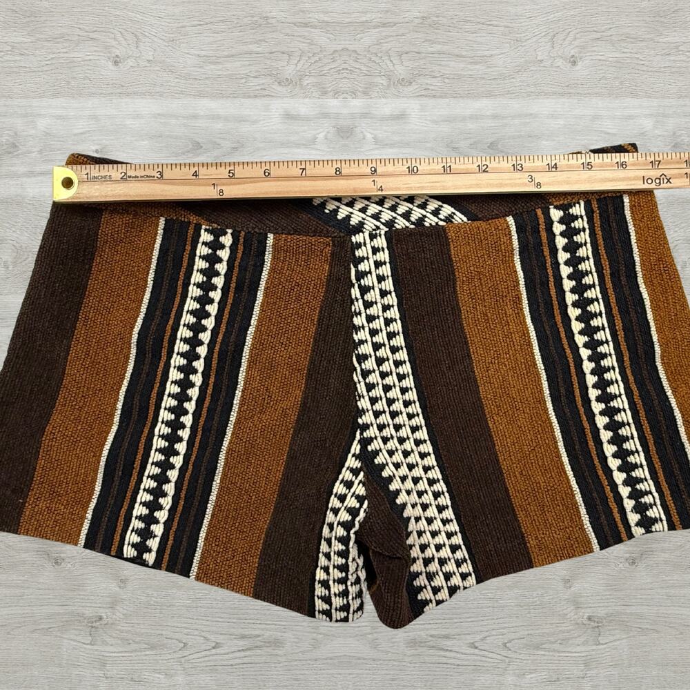 Judith March Brown Geometric Striped Boho Shorts Woven Aztec Textile Size Large - Picture 6 of 10